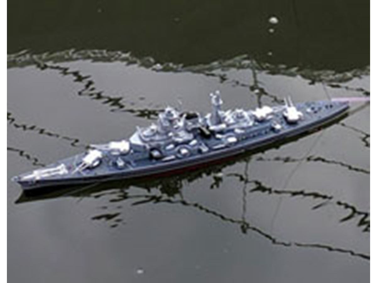 水上を走る！ ラジコン船になった戦艦ビスマルクがカッコいい