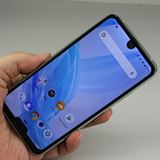 AQUOS R2 compact｜価格比較・最新情報 - 価格.com