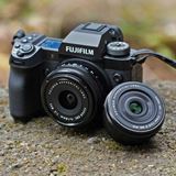 【訳あり】富士フィルム XF27mmF2.8 R WR 単焦点レンズ FUJIFILM(富士フイルム) XF27mmF2.8 R WR: レンズ 銀一