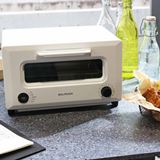 バルミューダ、リベイクトースター「ReBaker」に限定カラー「ウーロン