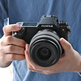 富士フイルム、新開発の1億200万画素センサーを搭載したミラー 富士フイルム、新開発の1億200万画素センサーを搭載したミラー