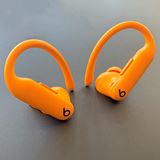 Beats Powerbeats Pro 2 オレンジ　【新品未使用】 ビーツ・エレクトロニクス Powerbeats Pro 2 MX743PA/A