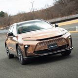 �Җ]�̏㋉SUV�u�N���E���G�X�e�[�g�v���ɔ����I�������O���[�h����w�����̒��ӓ_�܂œO����