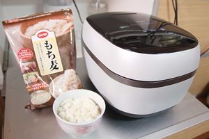 タイガー　炊飯器　JPG-X100 タイガーの高級圧力IH炊飯器「JPG-X100」 麦めし好きオヤジがその魅力