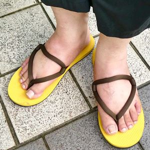 足の疲労を 回復 させる リカバリーサンダルの履き心地が最高にイイ 価格 Comマガジン