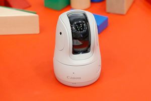 家族の専属カメラマン！ キヤノンが自動撮影カメラ「PowerShot PICK