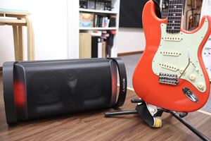 ついにFenderからも出た！ 直挿し型のヘッドホンギターアンプ
