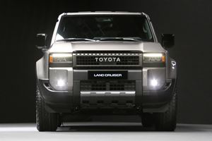 ランクルの原点回帰モデル「ランドクルーザー250」を「プラド」や「300」と詳細比較！