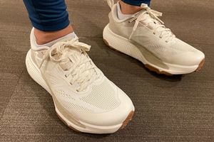 めちゃ軽なのに容量十分！ “ノース”の爆売れランニングベストで