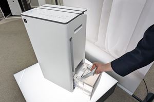 A4サイズのスペースに置けるシャープの除湿機が予想以上にデキる A4サイズのスペースに置けるシャープの除湿機が予想以上にデキる