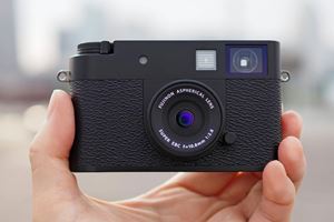 Amazon | 富士フイルム(FUJIFILM) コンパクトデジタルカメラ X