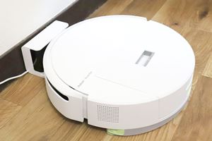 ルンバ新世代機「e5」登場！ 高機能ルンバが約5万円で買える時代に