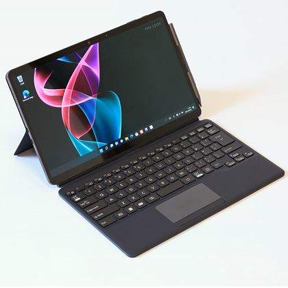 プロのイラストレーターが挑戦 ワコムのペン技術を搭載したwindowsペンタブレットで お絵描き してみた 価格 Comマガジン
