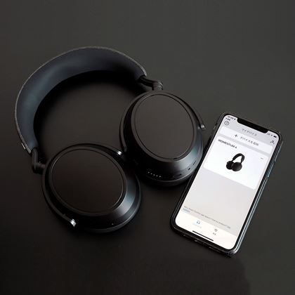 アップル、ワイヤレスヘッドホン「AirPods Max」発表! 12月15日発売で ...