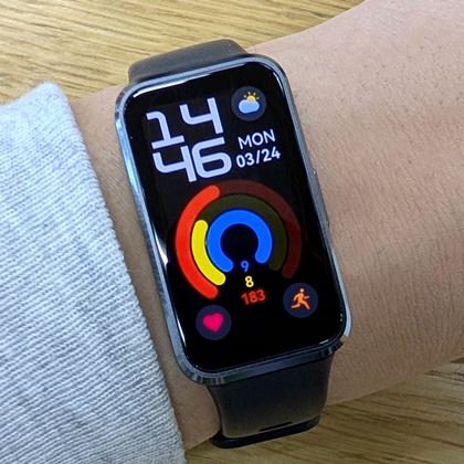 アップルの「iPhone XS/XS Max」「Apple Watch Series 4」が9/21 アップルの「iPhone XS/XS Max」「Apple Watch Series 4」が9/21