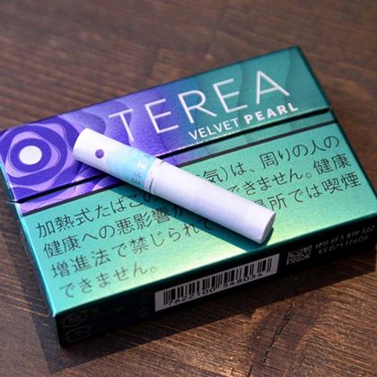 あのピンクの果実か!? アイコスの「テリア ブラック メンソール」の