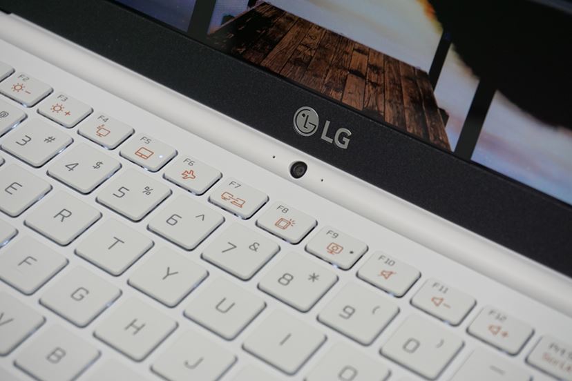 LG gram」第2世代の14型モデルは処理能力、重量、バッテリーのバランス