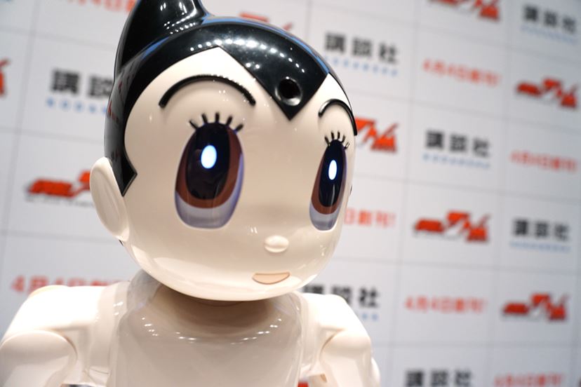 鉄腕アトム」＆「ロビ2」、スペック徹底比較！ - 価格.comマガジン