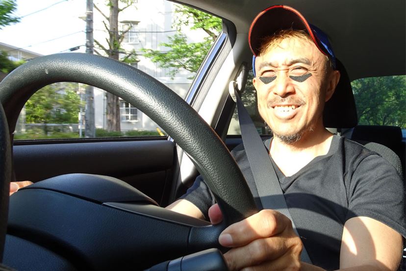 野球選手が目の下に貼ってる黒いシール「アイブラック」は運転にも効果 