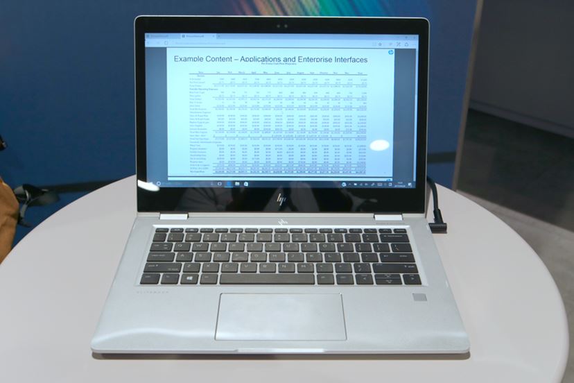 盗み見を防止！ 日本HPからプライバシースクリーン搭載の2in1パソコン