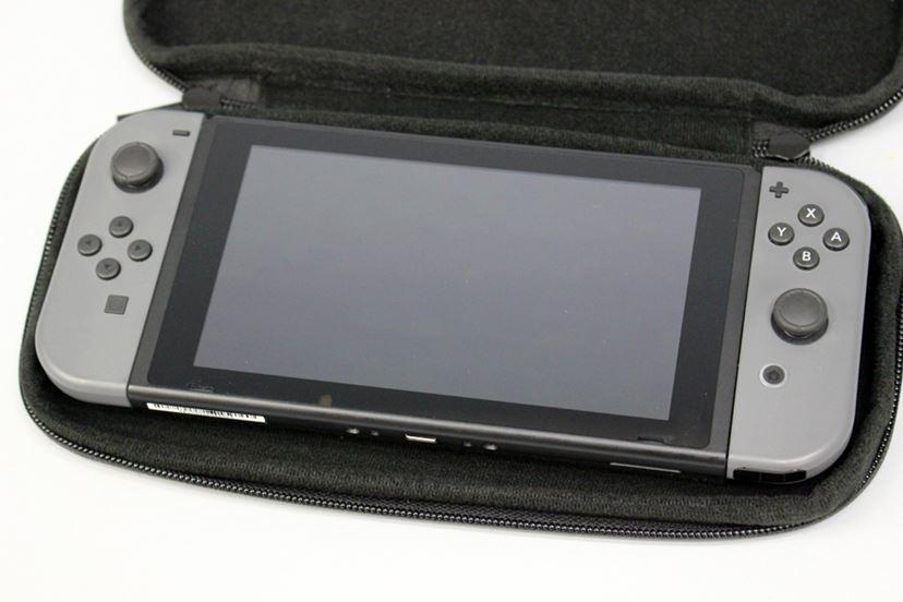 Nintendo Switch グレー 本体 + ポーチ Amazon.co.jp: 【任天堂ライセンス商品】スリムハードポーチ