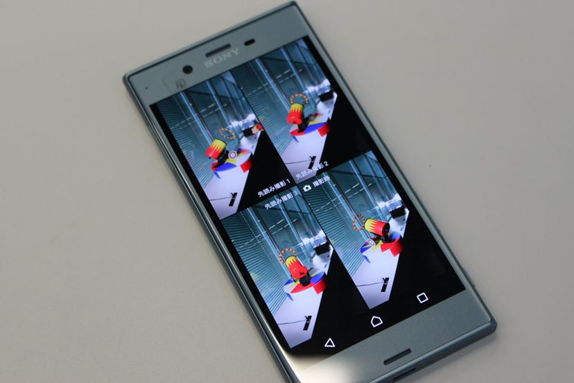 折りたたみ式スマートフォン トリプルカメラ シルバー 折りたたみ式スマートフォン トリプルカメラ シルバー Xperia