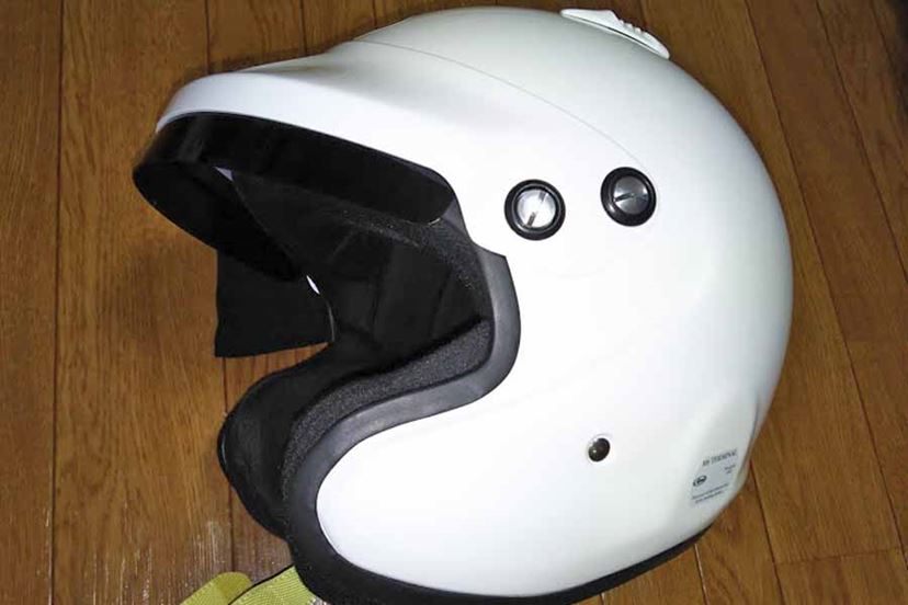 アライ ＧＰ2-k サーキット走行に！！  街でもかぶりたくなる!? サーキットには「アライ」のヘルメット - 価格