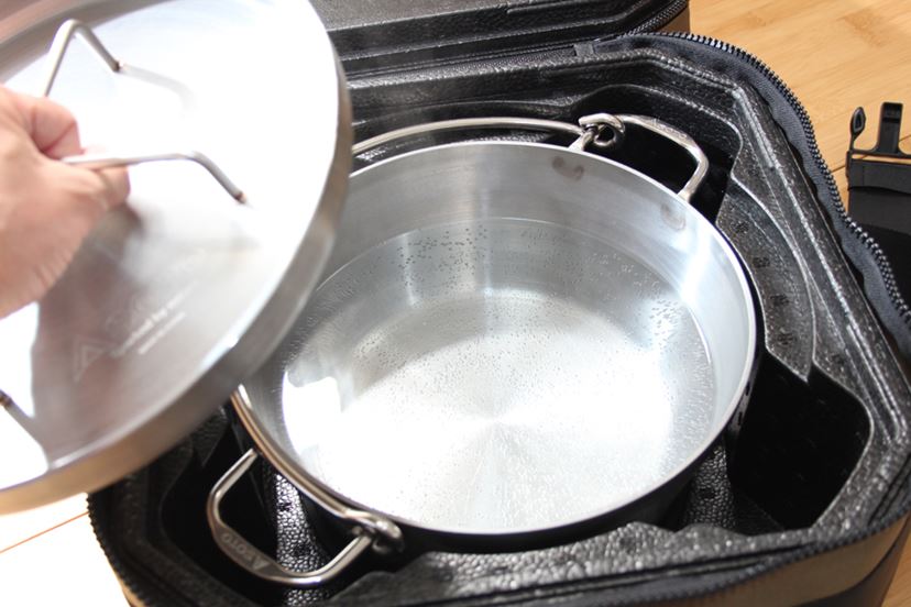 ダッチオーブン料理が“ほったらかし”でおいしく作れる不思議な