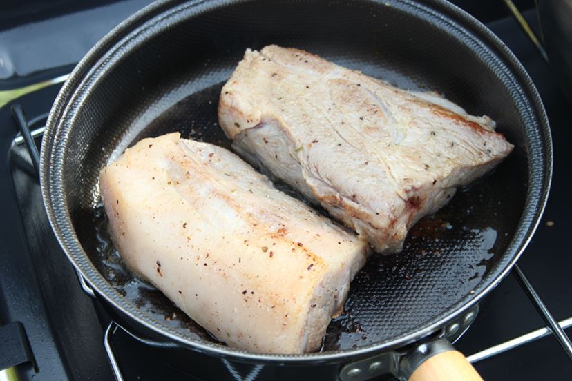 ダッチオーブン料理が“ほったらかし”でおいしく作れる不思議な