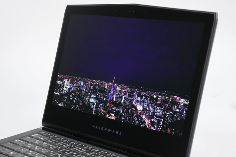 有機EL搭載のコンパクトなゲーミングノートPC「ALIENWARE 13 OLED VR」レビュー - 価格.comマガジン