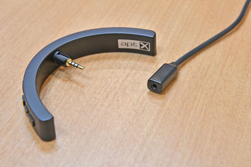 ULTRASONE go S-LOGIC 新品未開封　ブラック ULTRASONE「GO Bluetooth」携帯できるゾネホン!!外でもS-Logicが