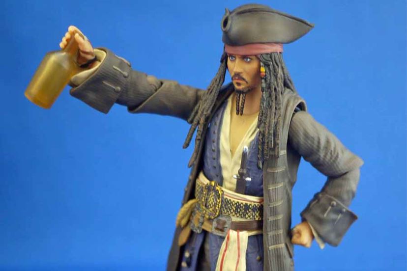 Disney Pirates of the Caribbean Captain Jack Sparrow S.H.