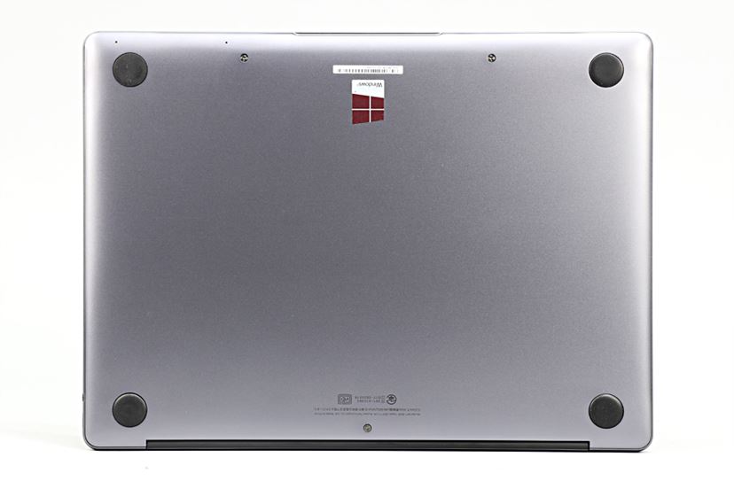 初のノートPCとは思えない完成度の高さ！ ファーウェイ「MateBook X