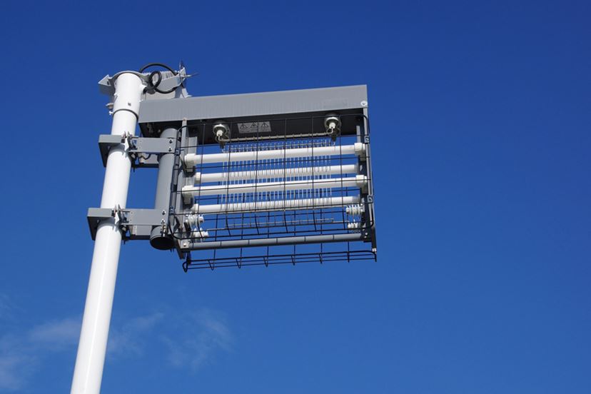 LED電球に「殺虫灯」が合体！ 虫をバチッと退治するアレが家ででき 