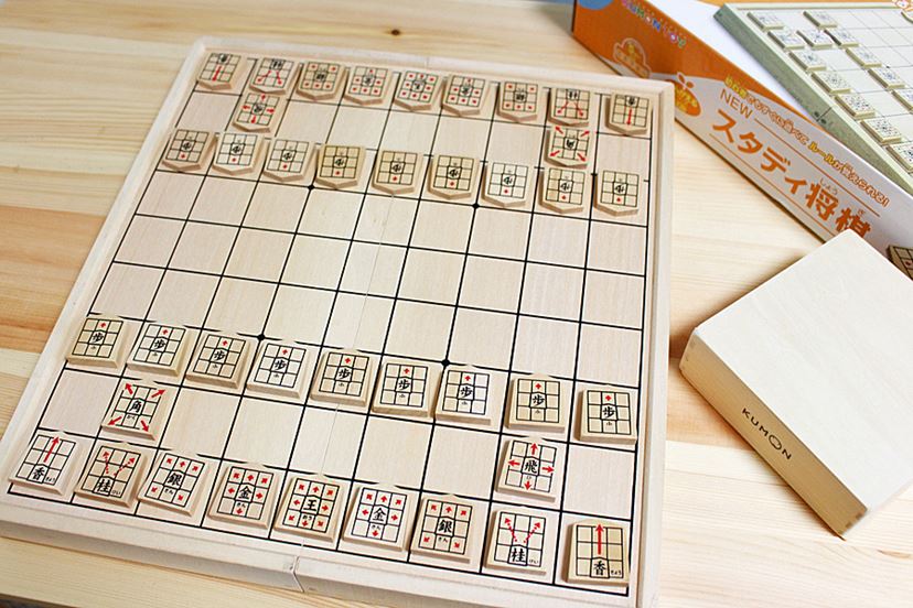 未来の藤井聡太プロ棋士も夢じゃない!? 「NEWスタディ将棋」を小学生の息子と試してみた！ - 価格.comマガジン