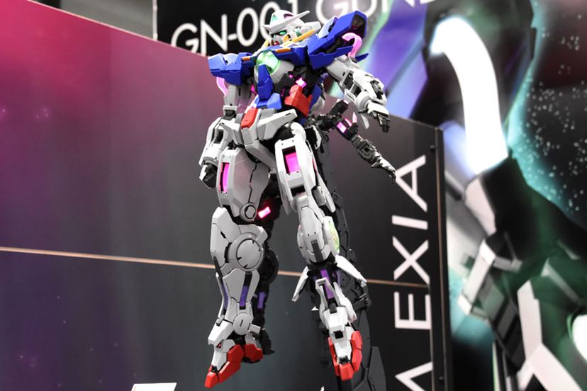 LEDでガンダムが光り輝く！ 「第57回全日本模型ホビーショー」ガンプラ