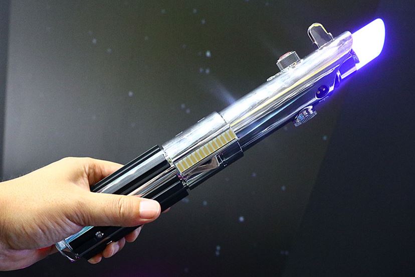 AR×スマホでジェダイの騎士に！ レノボの「スター・ウォーズ