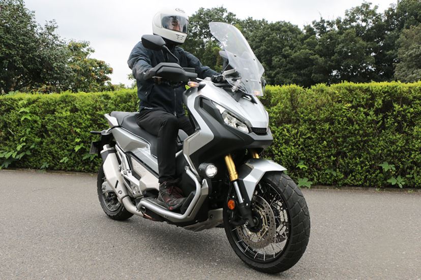 予想以上に楽しい！ オフロードも走行できるホンダの“遊べるスクーター”「X-ADV」 - 価格.comマガジン