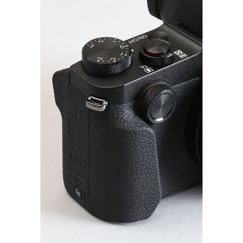 キヤノン初のAPS-Cコンデジ「PowerShot G1 X Mark III」特徴