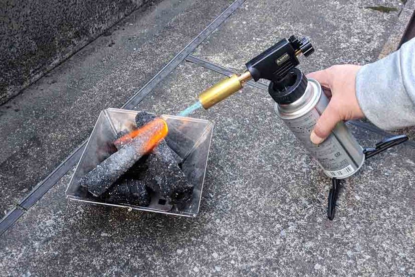 冬のアウトドアに！ バーナーにもヒーターにもなる一石二鳥の