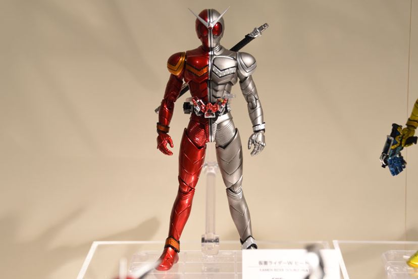 光るνガンダムも！ 「魂ネイション2017」新作フィギュアまとめ 2ページ