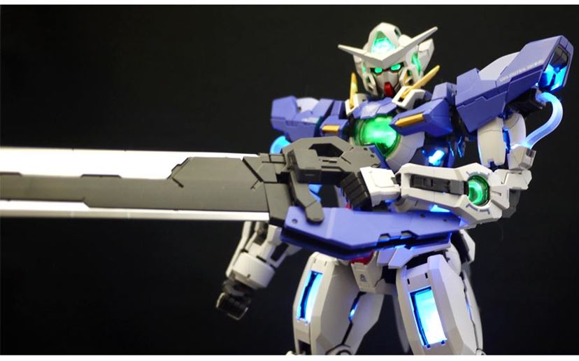 3万円超えの“光る”ガンプラ「PGエクシア」は究極のガンプラだっ