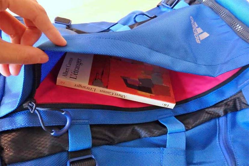 adidas リュック　バックパック　大容量　ポケット多数 装着感、収納力、出し入れしやすさで人気の大容量バックパック