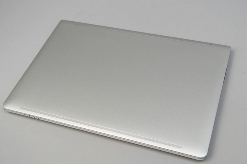 価格.com20周年記念パソコン「iiyamaモデル」ノートPC レビュー