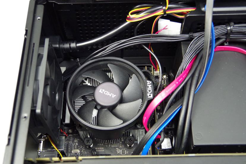 価格.com20周年記念パソコン「iiyamaモデル」デスクトップパソコン