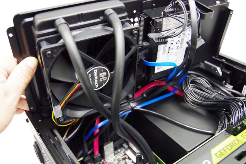 価格.com20周年記念パソコン「iiyamaモデル」デスクトップパソコン