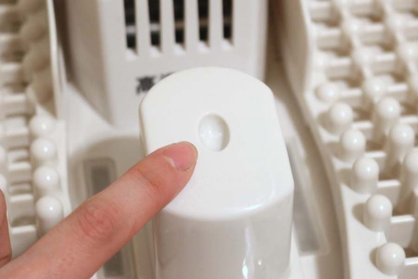 おちょこ1杯の水で“足湯”ができる「ルルド あったかフットモイスチャー
