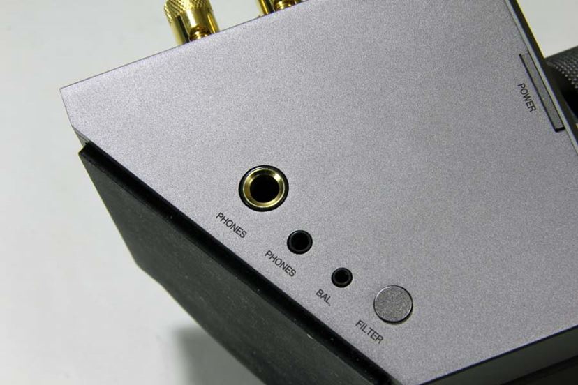 小型デスクトップオーディオの新たな選択肢、IRIVER 小型デスクトップオーディオの新たな選択肢、IRIVER