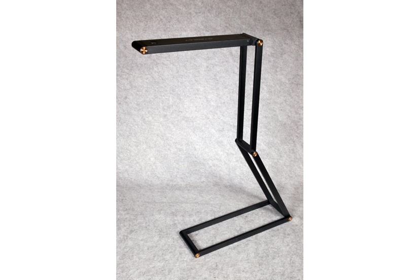 変形自在！ どこでも照らせる「QVBokay LED スタンドライト」 - 価格