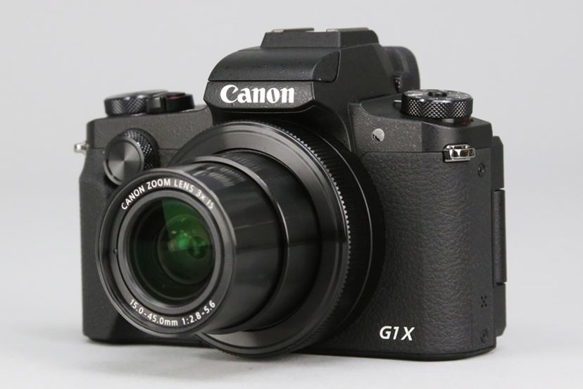 キヤノン初のAPS-Cコンデジ「PowerShot G1 X Mark III」で東京